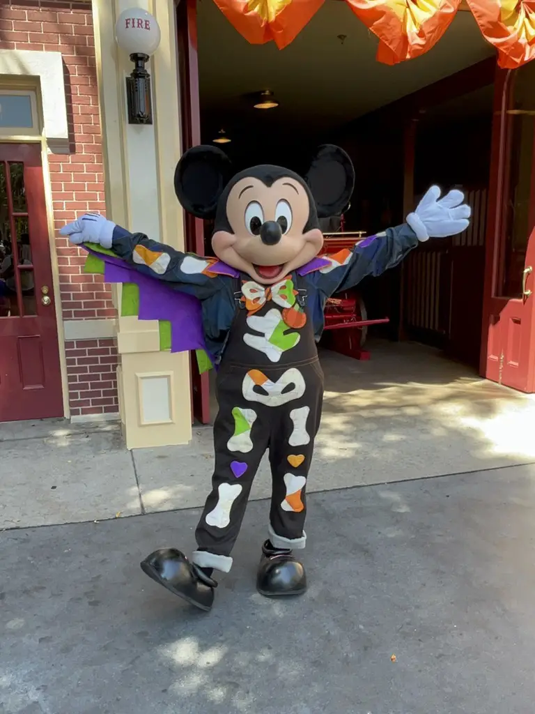 Mickey Mouse New Halloween Costume at Disneyland Park 